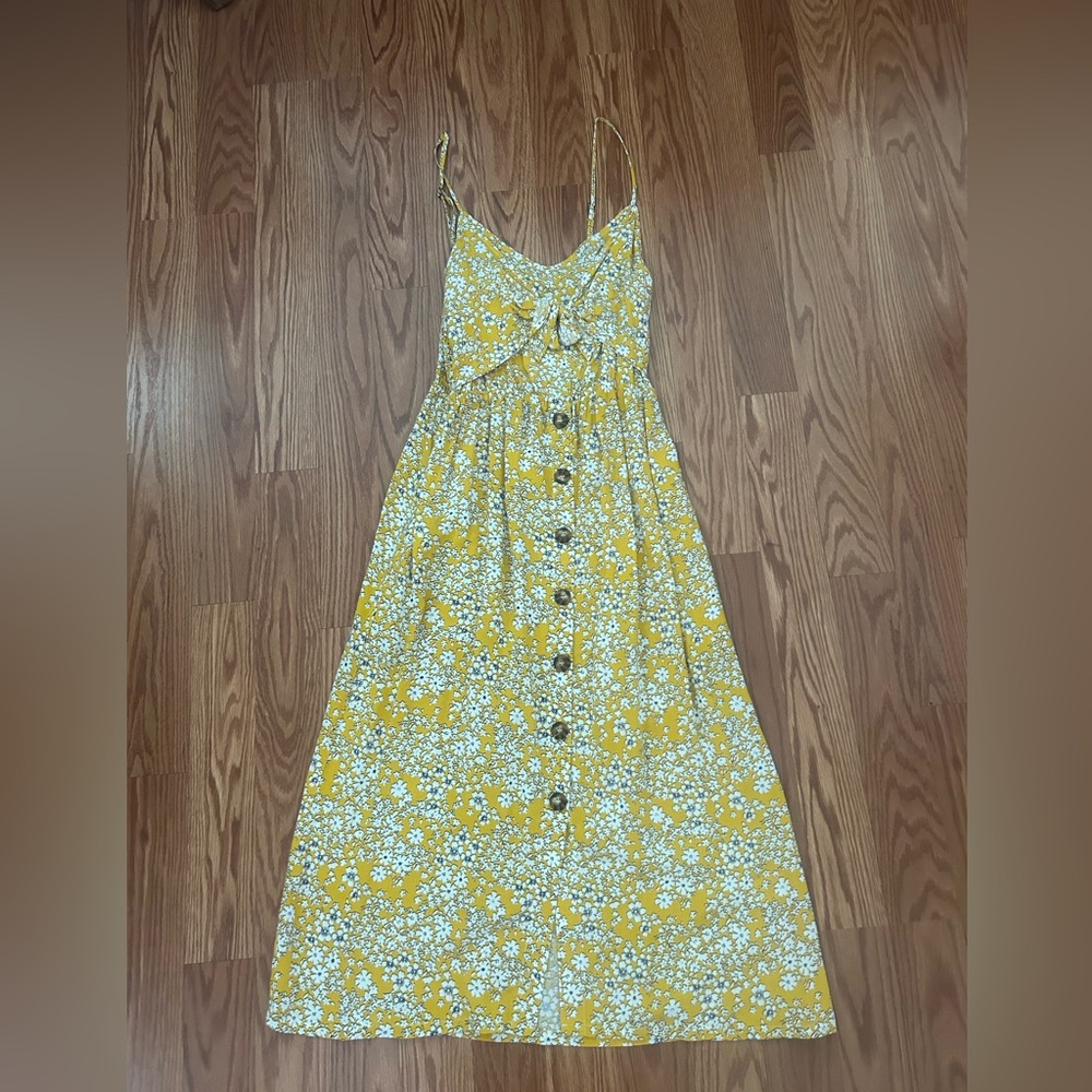 Yellow dress